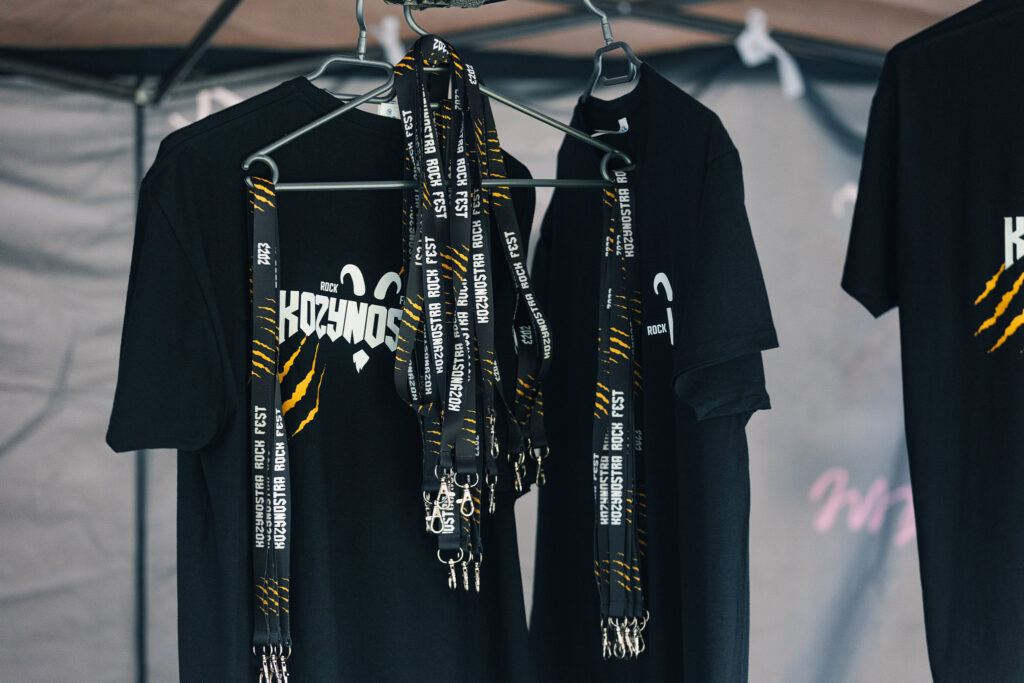 UPOLUJ FESTIWALOWY MERCH